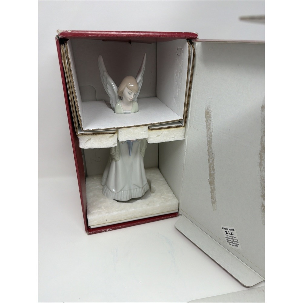 Lladro 6792 Star Of Heavens - Great Condition - With Original Box And Sleeve - Picture 7 of 8